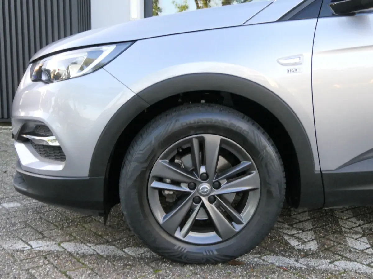1.2 Turbo 120 Jaar Edition | Trekhaak