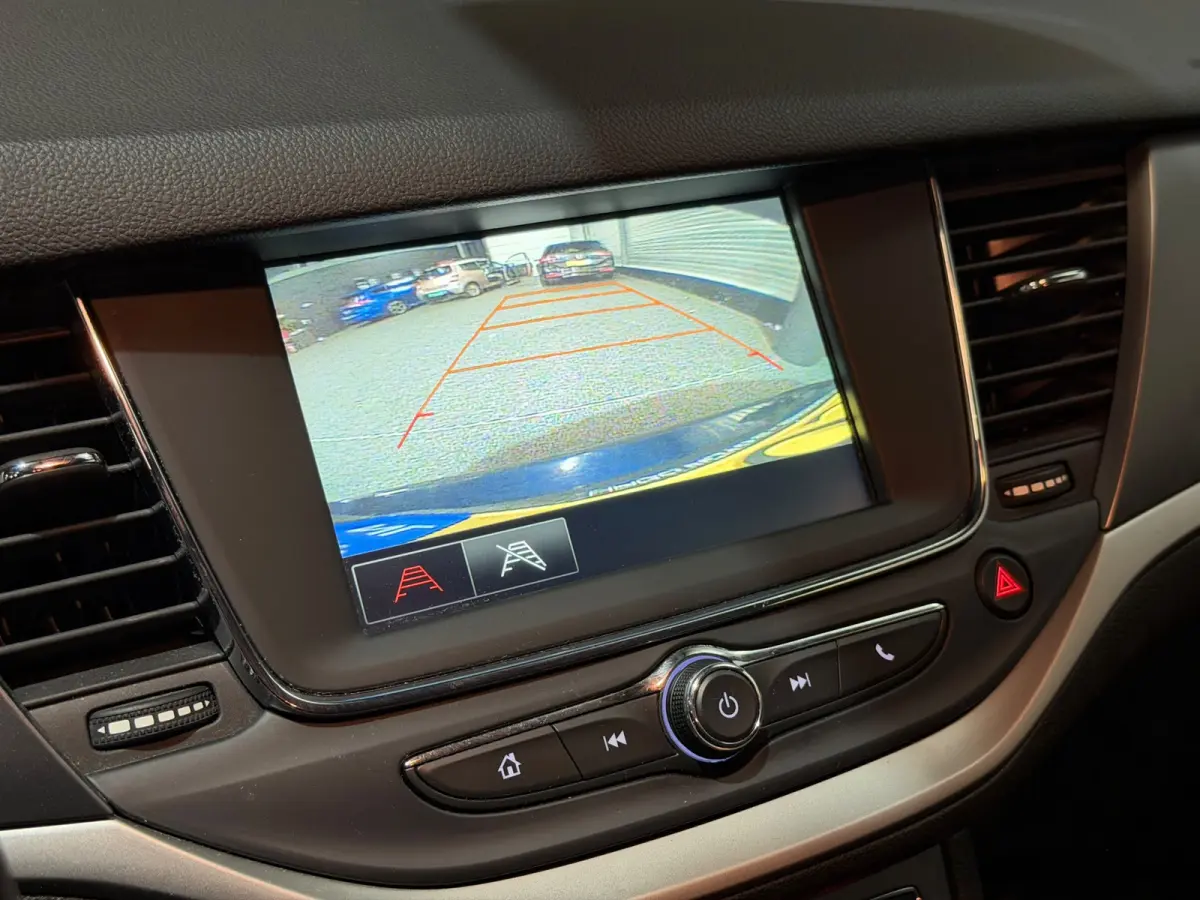 1.2 Edition INCL-BTW/LED/AIRCO/NAVI/CRUISE/PDC/CAMERA/NAP/APK