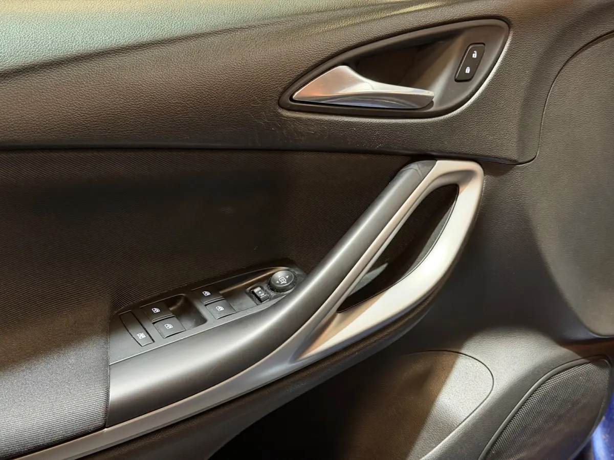 1.2 Edition INCL-BTW/LED/AIRCO/NAVI/CRUISE/PDC/CAMERA/NAP/APK