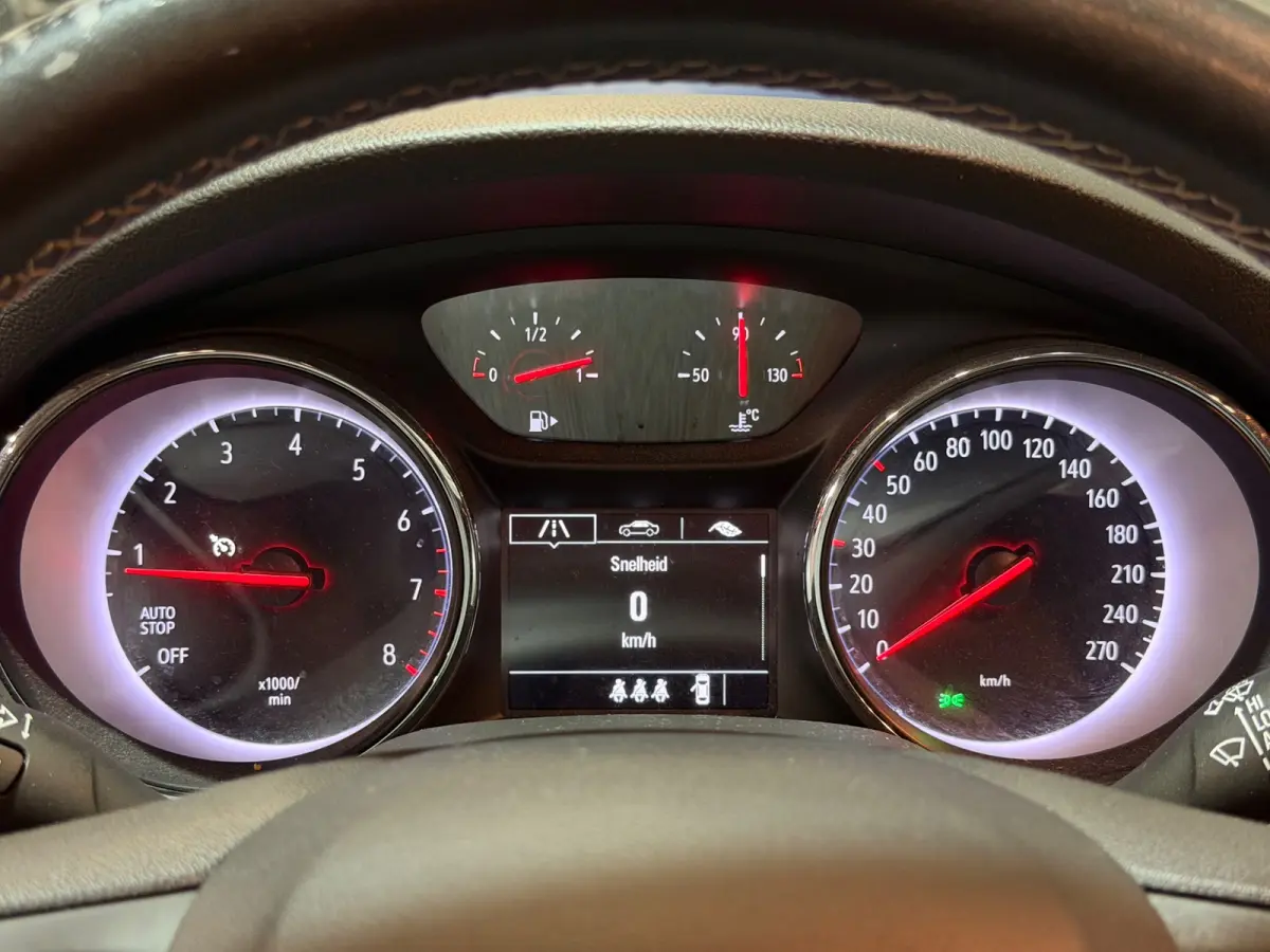 1.2 Edition INCL-BTW/LED/AIRCO/NAVI/CRUISE/PDC/CAMERA/NAP/APK