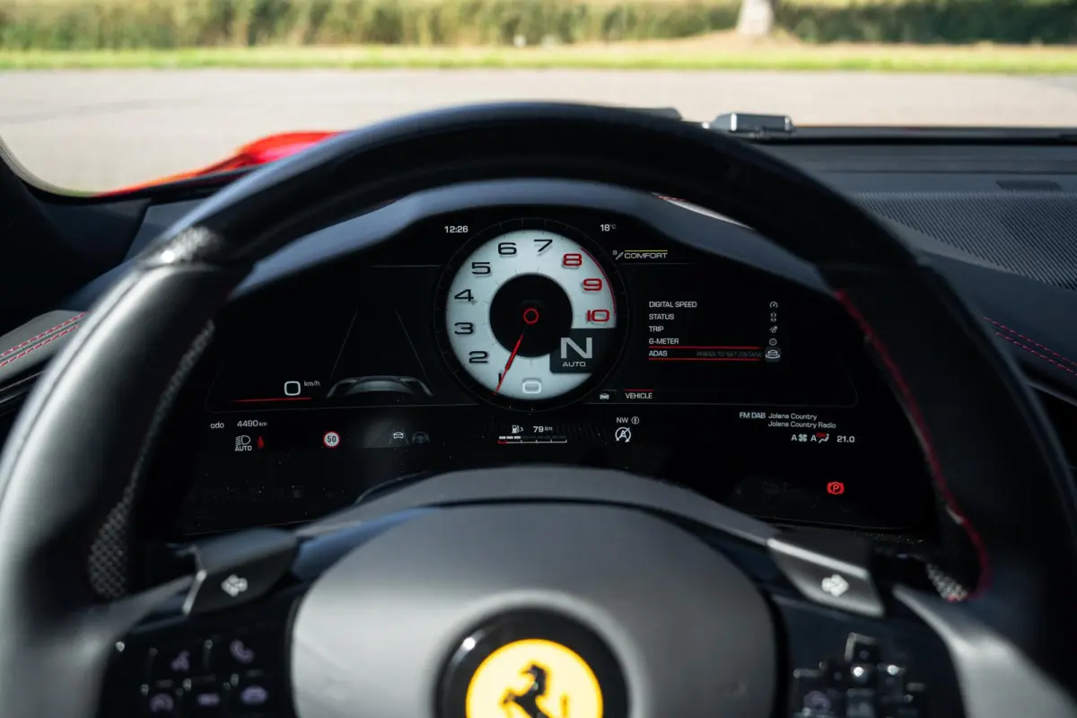 6.5 V12|Daytona|Rosso Corsa|Carbon In & Exterieur|Lift|360 Camera|Passenger Display|Matrix LED|BTW