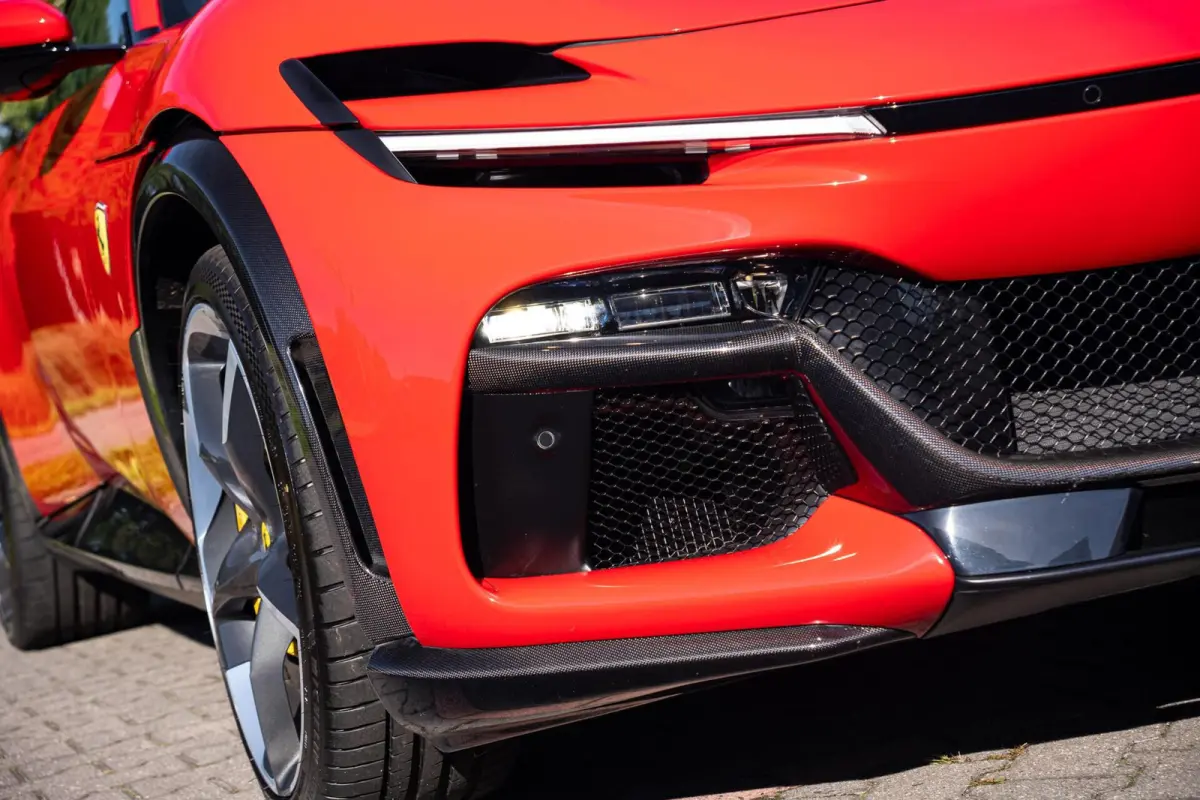 6.5 V12|Daytona|Rosso Corsa|Carbon In & Exterieur|Lift|360 Camera|Passenger Display|Matrix LED|BTW