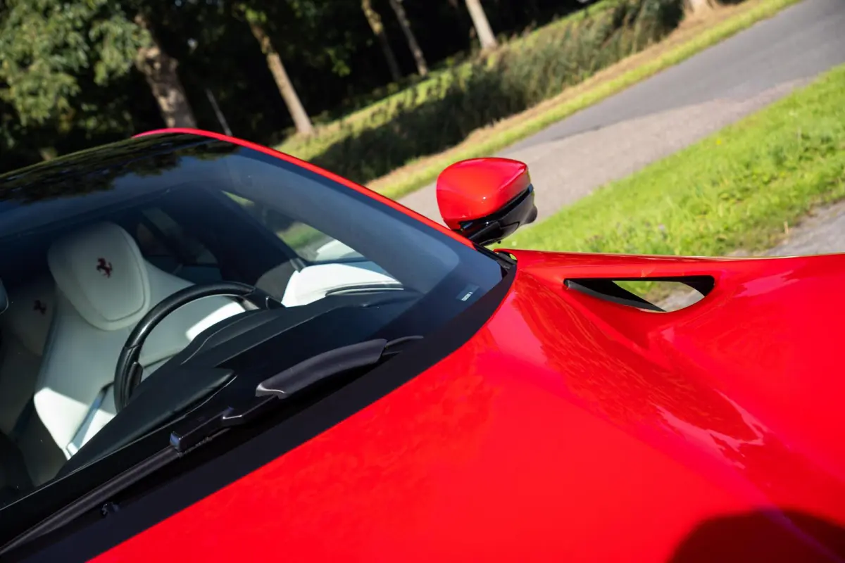 6.5 V12|Daytona|Rosso Corsa|Carbon In & Exterieur|Lift|360 Camera|Passenger Display|Matrix LED|BTW