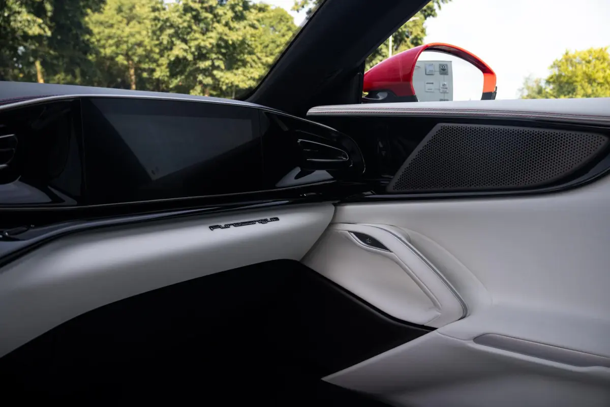 6.5 V12|Daytona|Rosso Corsa|Carbon In & Exterieur|Lift|360 Camera|Passenger Display|Matrix LED|BTW