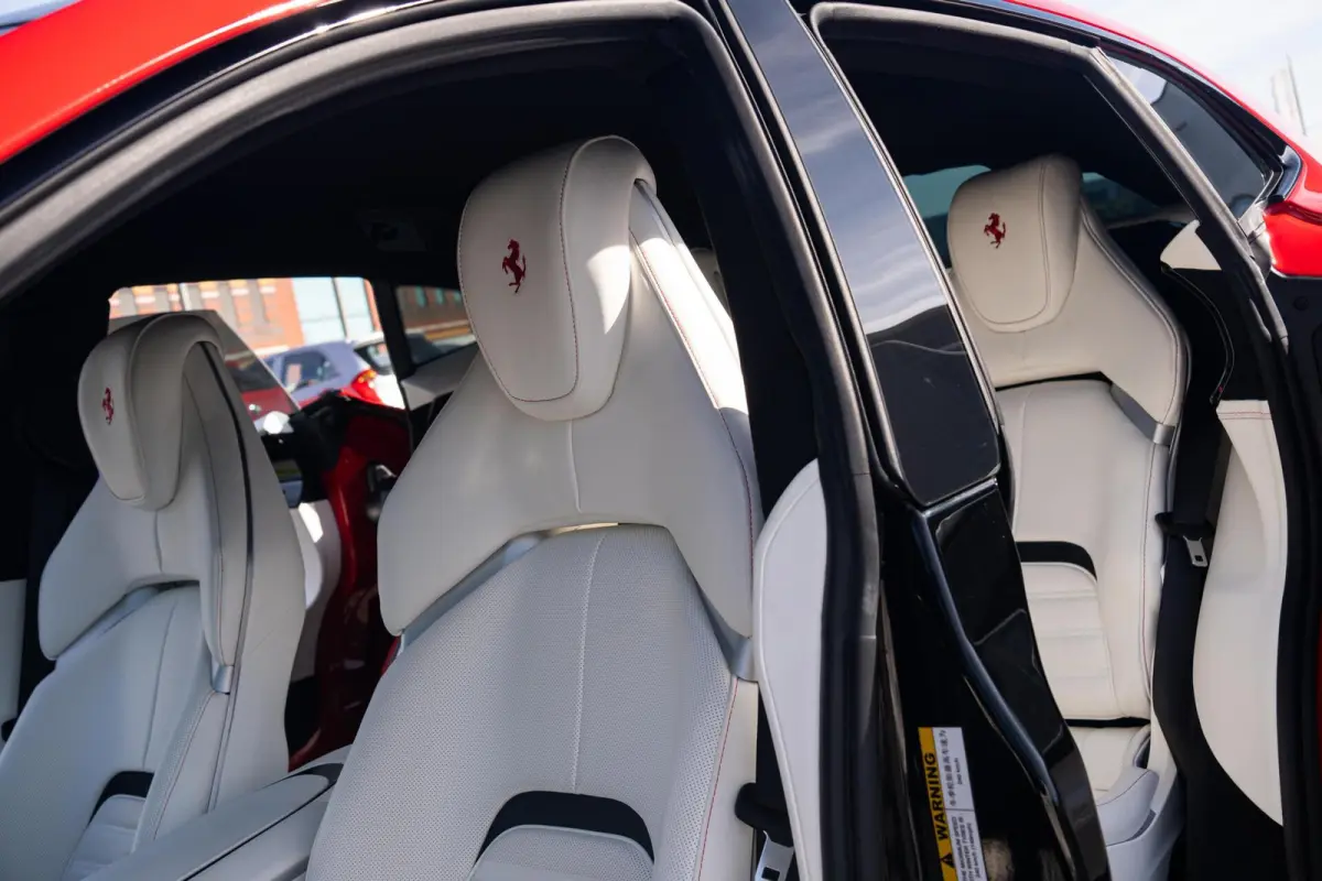 6.5 V12|Daytona|Rosso Corsa|Carbon In & Exterieur|Lift|360 Camera|Passenger Display|Matrix LED|BTW