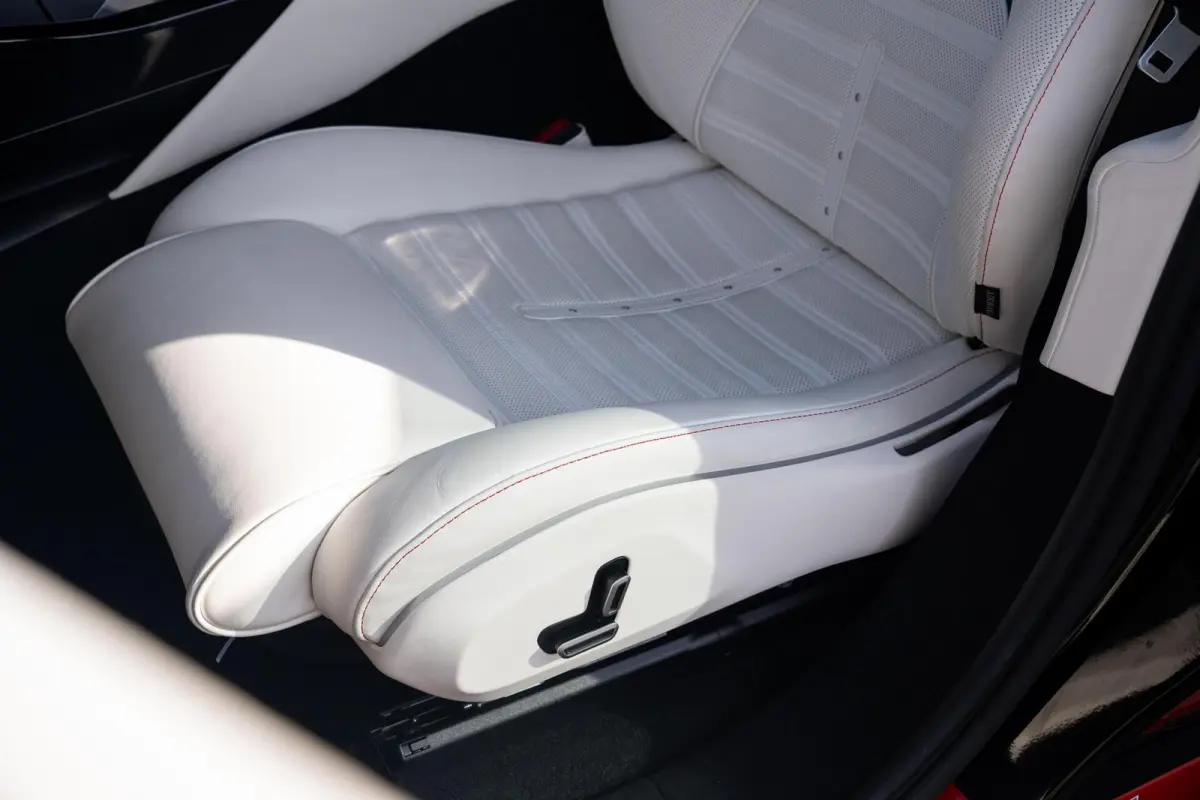 6.5 V12|Daytona|Rosso Corsa|Carbon In & Exterieur|Lift|360 Camera|Passenger Display|Matrix LED|BTW