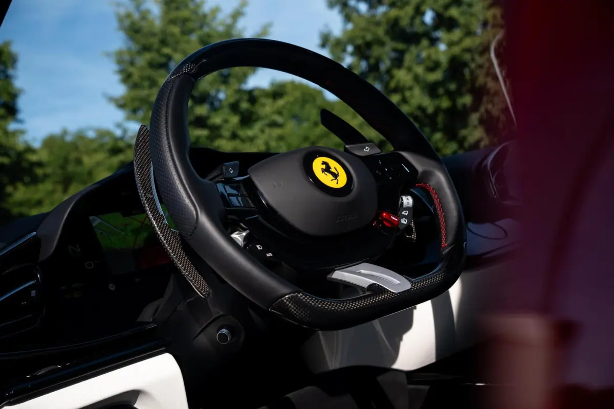 6.5 V12|Daytona|Rosso Corsa|Carbon In & Exterieur|Lift|360 Camera|Passenger Display|Matrix LED|BTW