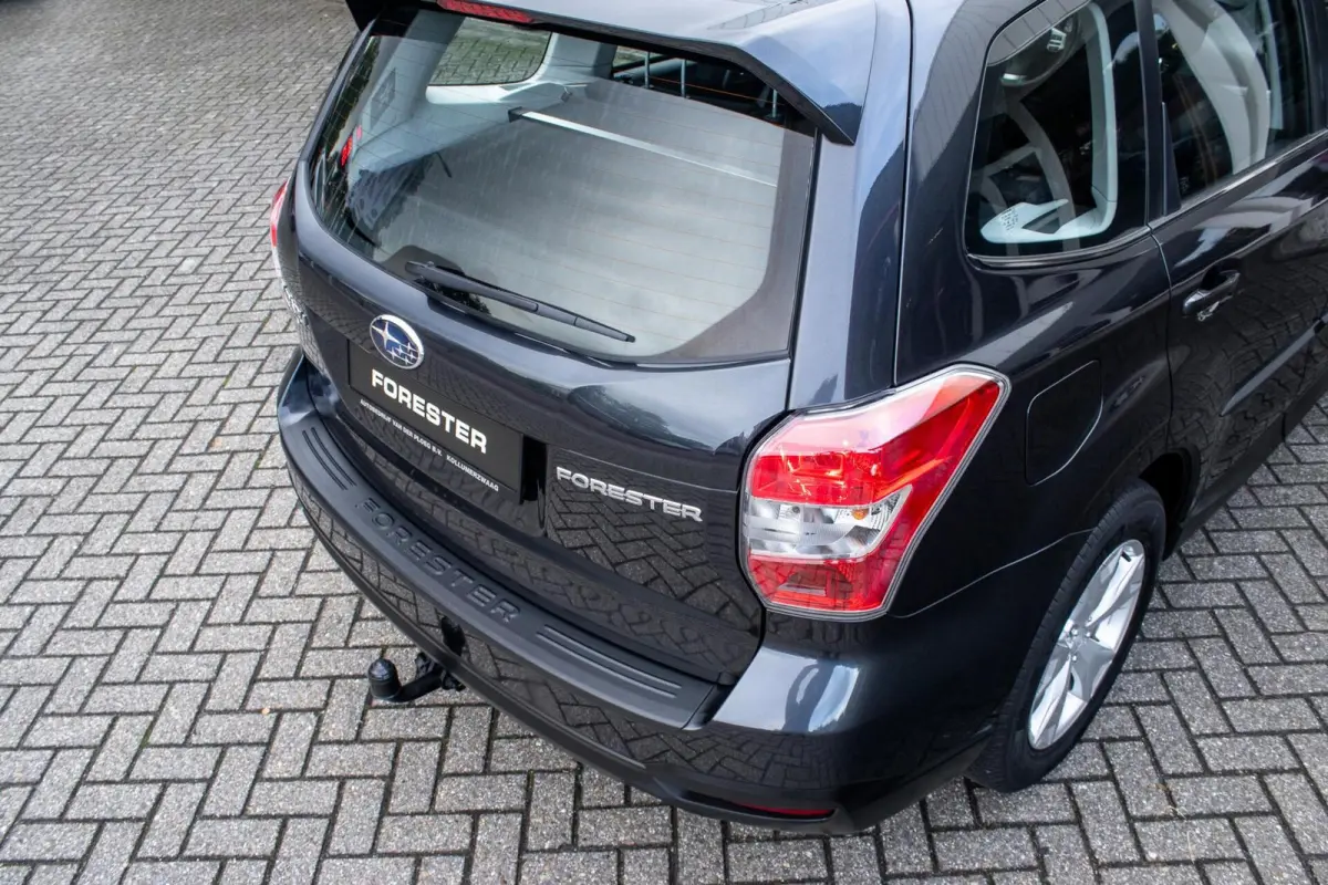 2.0 CVT Luxury | Trekhaak | Cruise control | 1e Eigenaar |