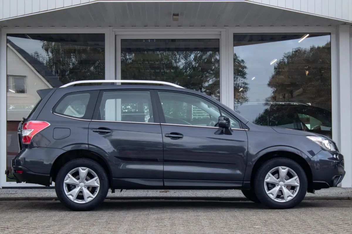 2.0 CVT Luxury | Trekhaak | Cruise control | 1e Eigenaar |