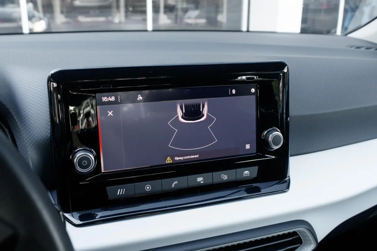 1.0 TSI Style | Apple Carplay | Climate control | Cruise control |