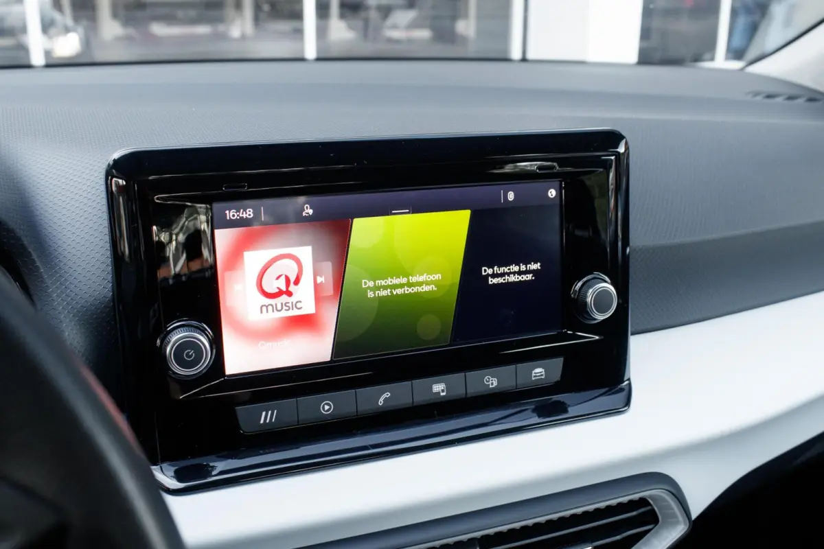 1.0 TSI Style | Apple Carplay | Climate control | Cruise control |