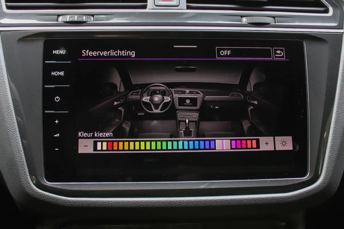 1.5 TSI R-Line Business+ PANO HUD LEER 360 CAM MATRIX