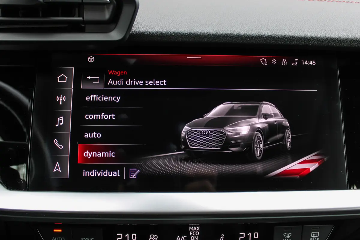2.0 TFSI quattro PANO HUD B&O AKRA