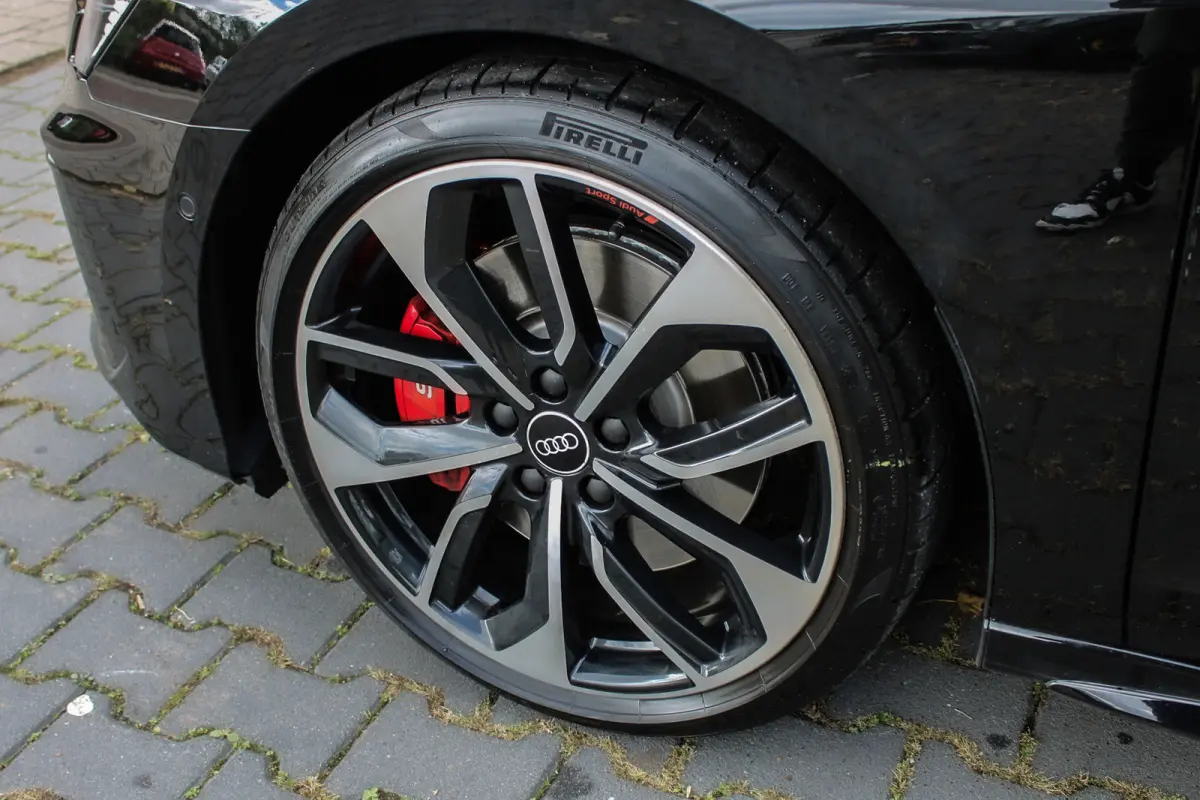 2.0 TFSI quattro PANO HUD B&O AKRA