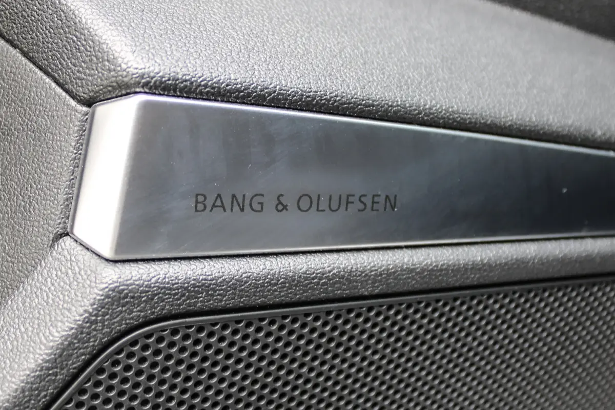 2.0 TFSI quattro PANO HUD B&O AKRA