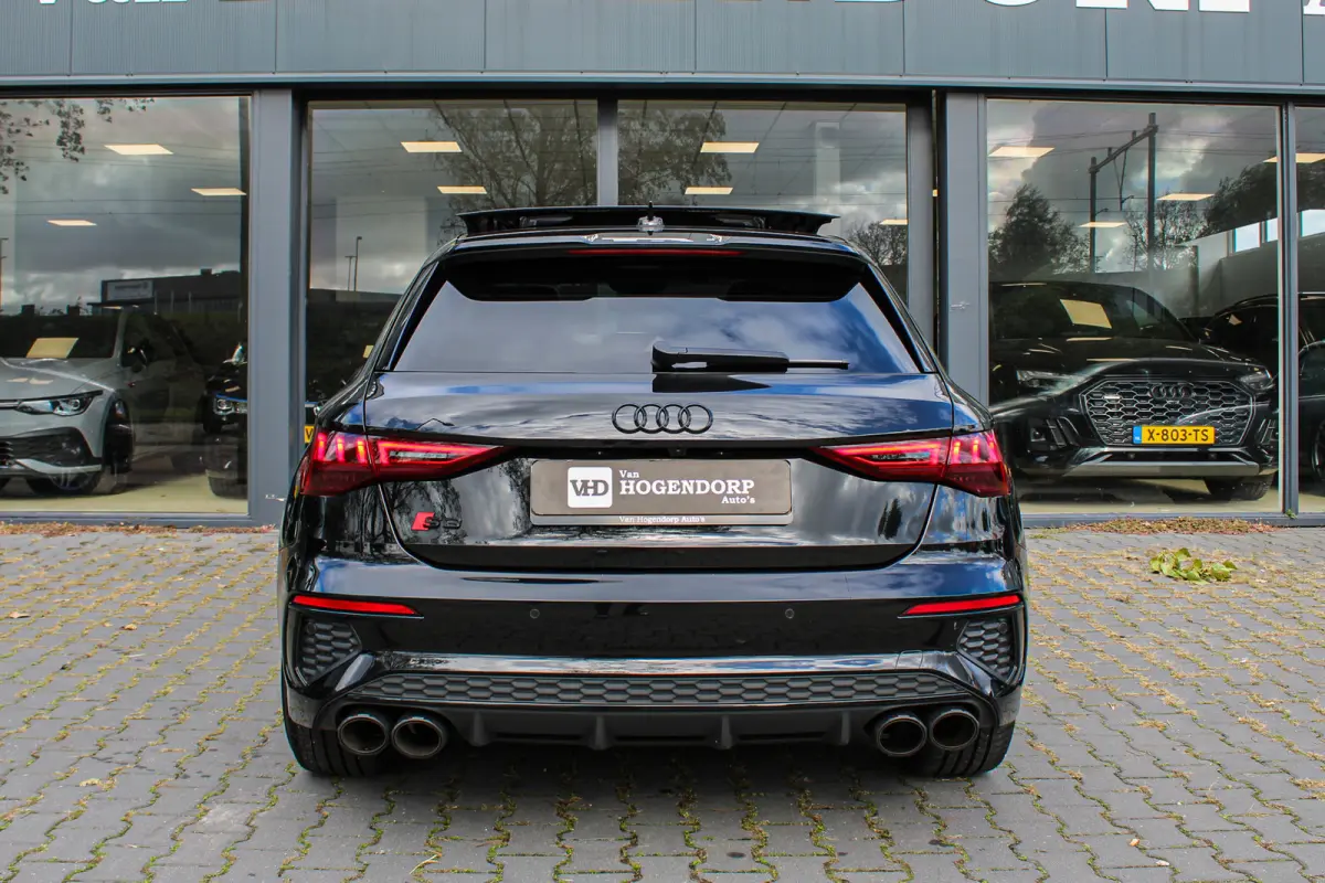 2.0 TFSI quattro PANO HUD B&O AKRA