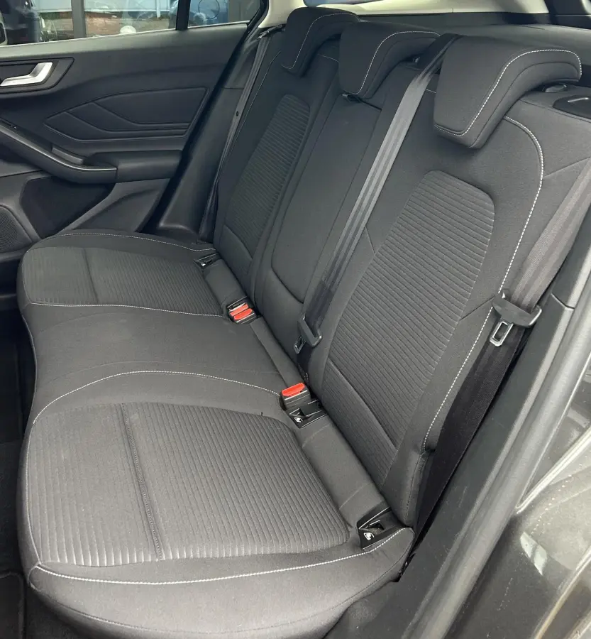 1.0 EcoBoost Titanium Business 125PK | Nette Staat | Trekhaak | B&O Audio | Elektrische Achterklep | Achteruitrijcamera | Parkeersensoren voor en achter | Stuurverwarming | Voorruitverwarmin