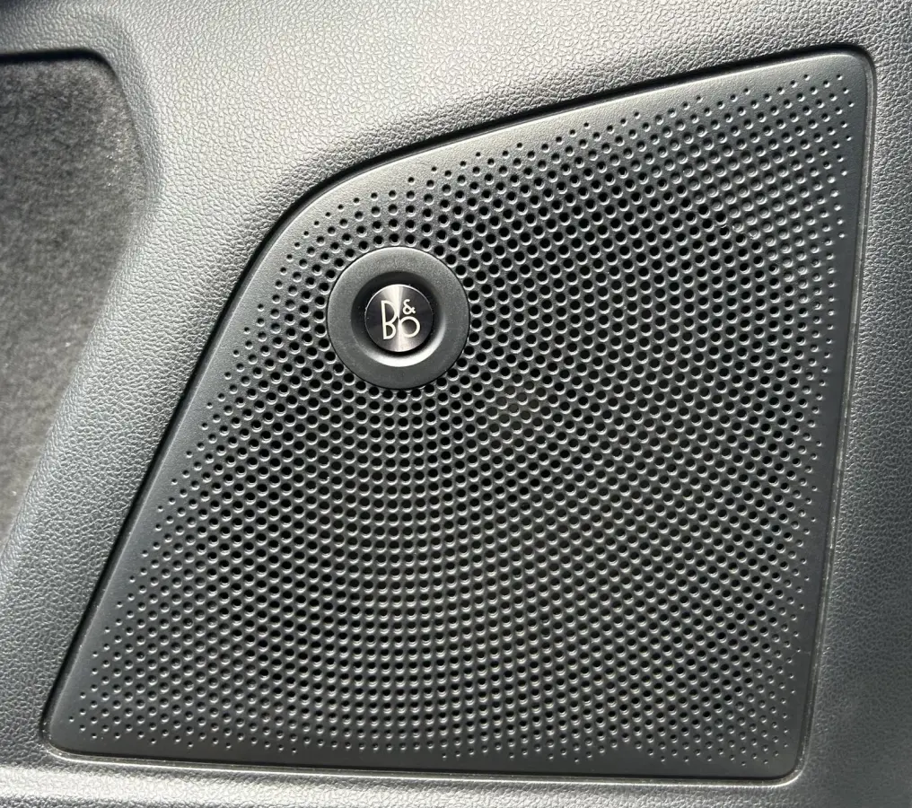 1.0 EcoBoost Titanium Business 125PK | Nette Staat | Trekhaak | B&O Audio | Elektrische Achterklep | Achteruitrijcamera | Parkeersensoren voor en achter | Stuurverwarming | Voorruitverwarmin