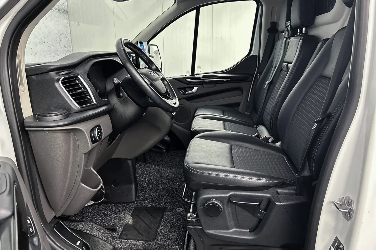 320 2.0 TDCI L2 185PK Sport Automaat | Camera | Raptor | Trekhaak | Bijrijdersbank
