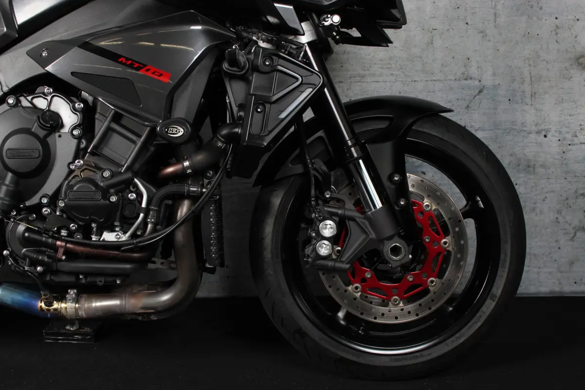 Akrapovic