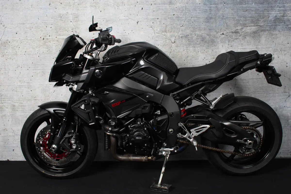 Akrapovic