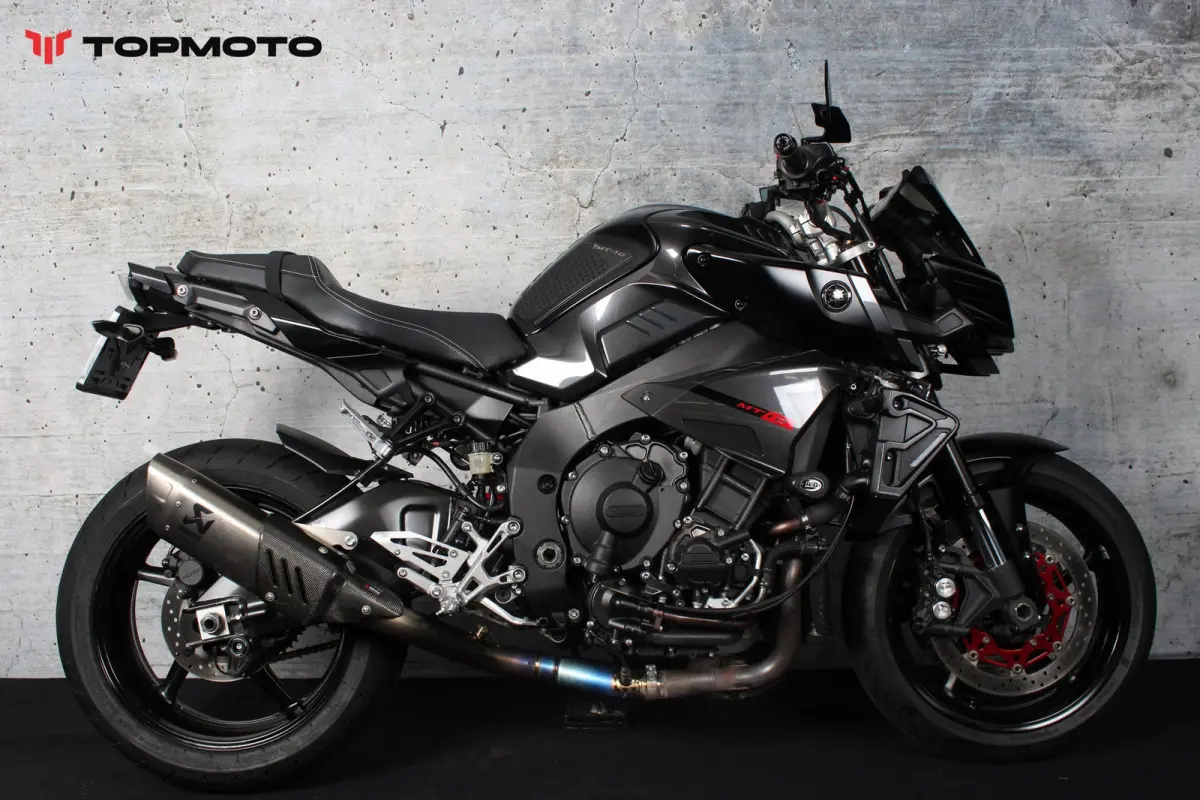Akrapovic