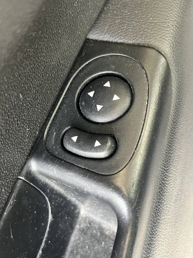 1.0 Hybrid Lounge | SCHUIF/KANTELDAK | CARPLAY/ANDROID | CRUISE CONTROL | LMV 15'' | AIRCO | DAB | BLUETOOTH