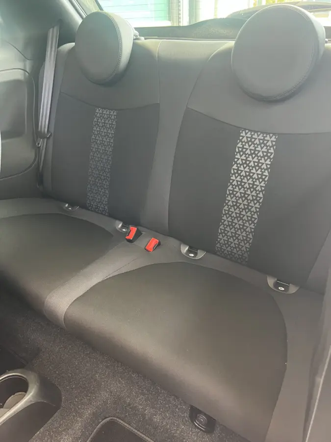 1.0 Hybrid Lounge | SCHUIF/KANTELDAK | CARPLAY/ANDROID | CRUISE CONTROL | LMV 15'' | AIRCO | DAB | BLUETOOTH