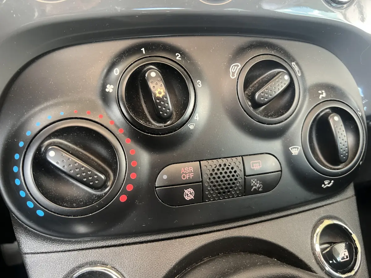1.0 Hybrid Lounge | SCHUIF/KANTELDAK | CARPLAY/ANDROID | CRUISE CONTROL | LMV 15'' | AIRCO | DAB | BLUETOOTH