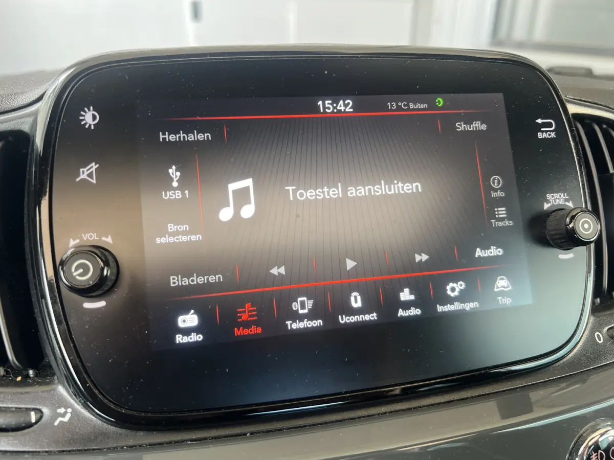 1.0 Hybrid Lounge | SCHUIF/KANTELDAK | CARPLAY/ANDROID | CRUISE CONTROL | LMV 15'' | AIRCO | DAB | BLUETOOTH