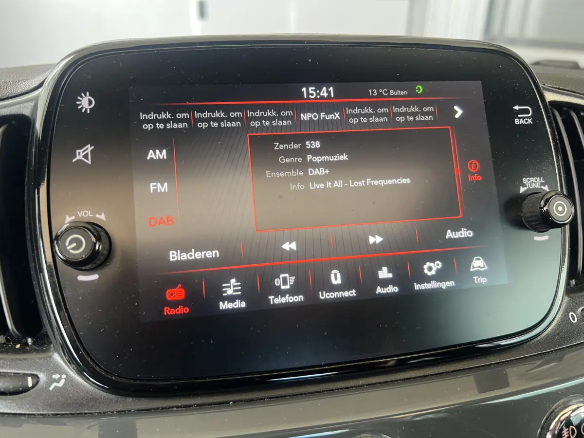 1.0 Hybrid Lounge | SCHUIF/KANTELDAK | CARPLAY/ANDROID | CRUISE CONTROL | LMV 15'' | AIRCO | DAB | BLUETOOTH