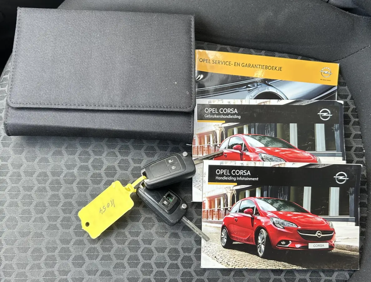 1.4 Edition 90PK | 2e Eigenaar | NL AUTO | NAP | 5-Deurs | Onderhoudshistorie | Cruise Control | Airco | Lichtmetalen Velgen | 2 Sleutels | APK tot 23-08-2027 |