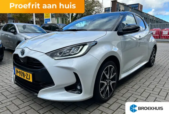 1.5 Hybrid Executive Adaptieve Cruise | Stoelverwarming | Achteruitrijcamera | 9600 KM | Keyless | 17'' Lichtmetalen velgen | 1e eigenaar |'| Achteruitrijcamera | Afwijkende dakkleur | Apple