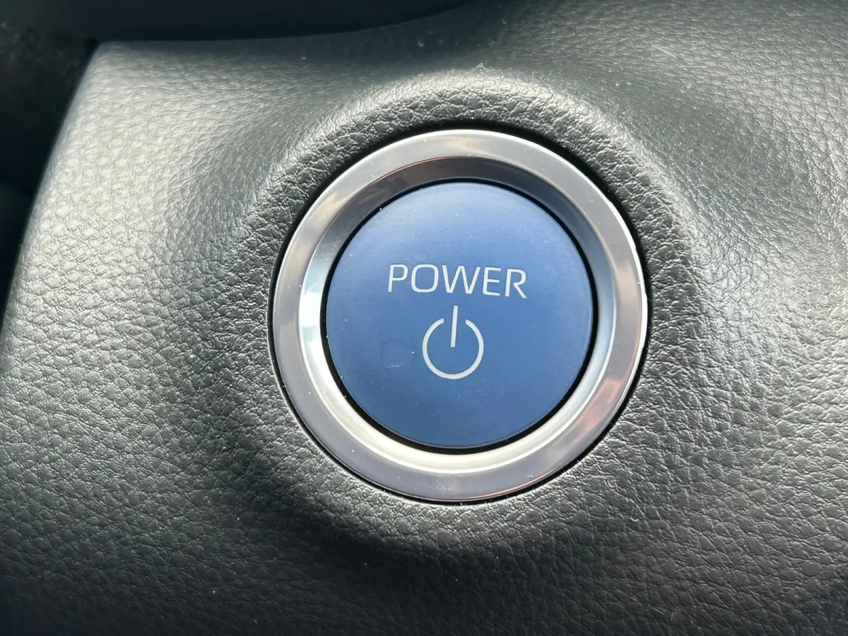 1.5 Hybrid Executive Adaptieve Cruise | Stoelverwarming | Achteruitrijcamera | 9600 KM | Keyless | 17'' Lichtmetalen velgen | 1e eigenaar |'| Achteruitrijcamera | Afwijkende dakkleur | Apple