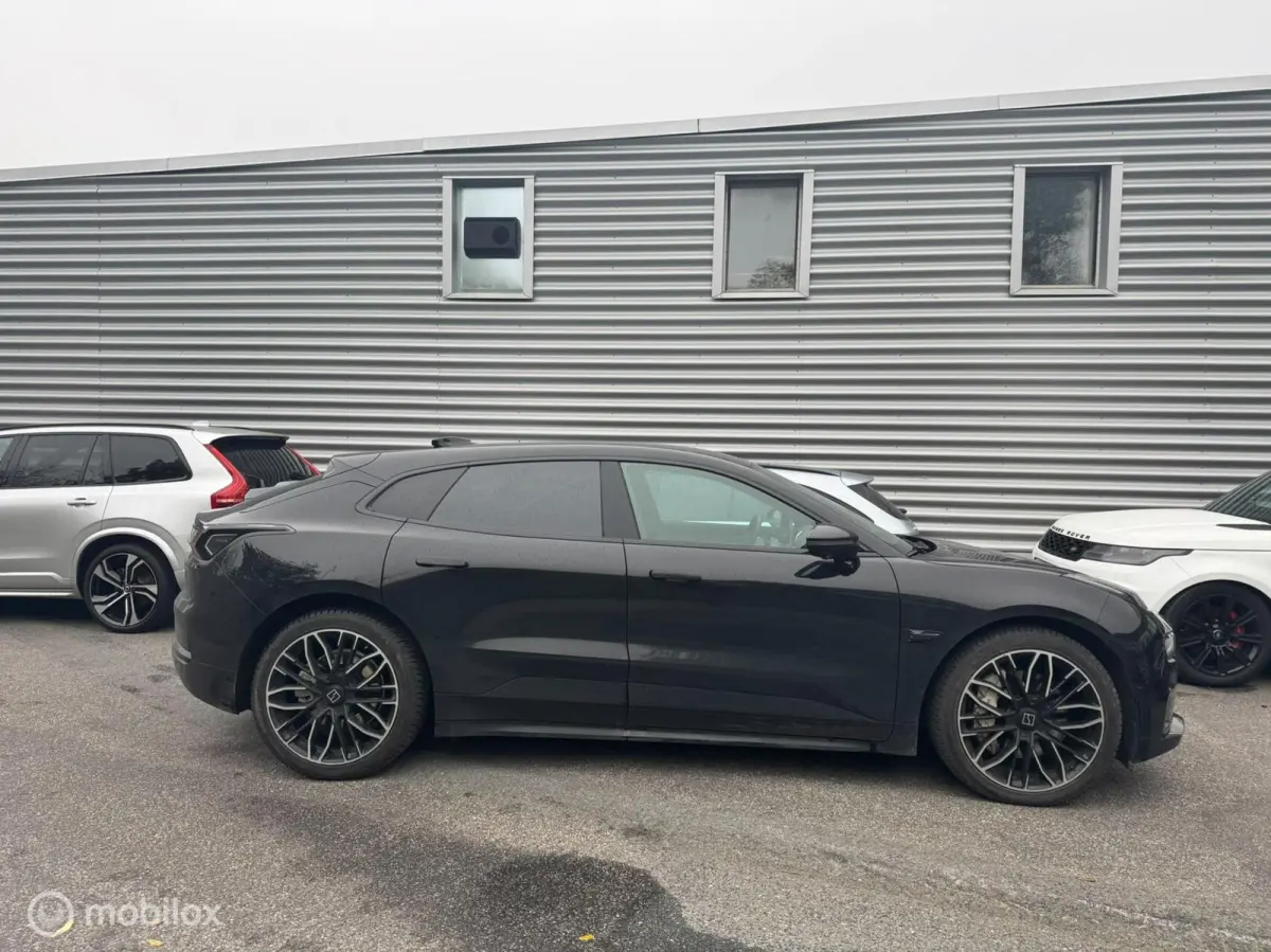 AWD Performance 100 kWh, trekhaak, winterbanden