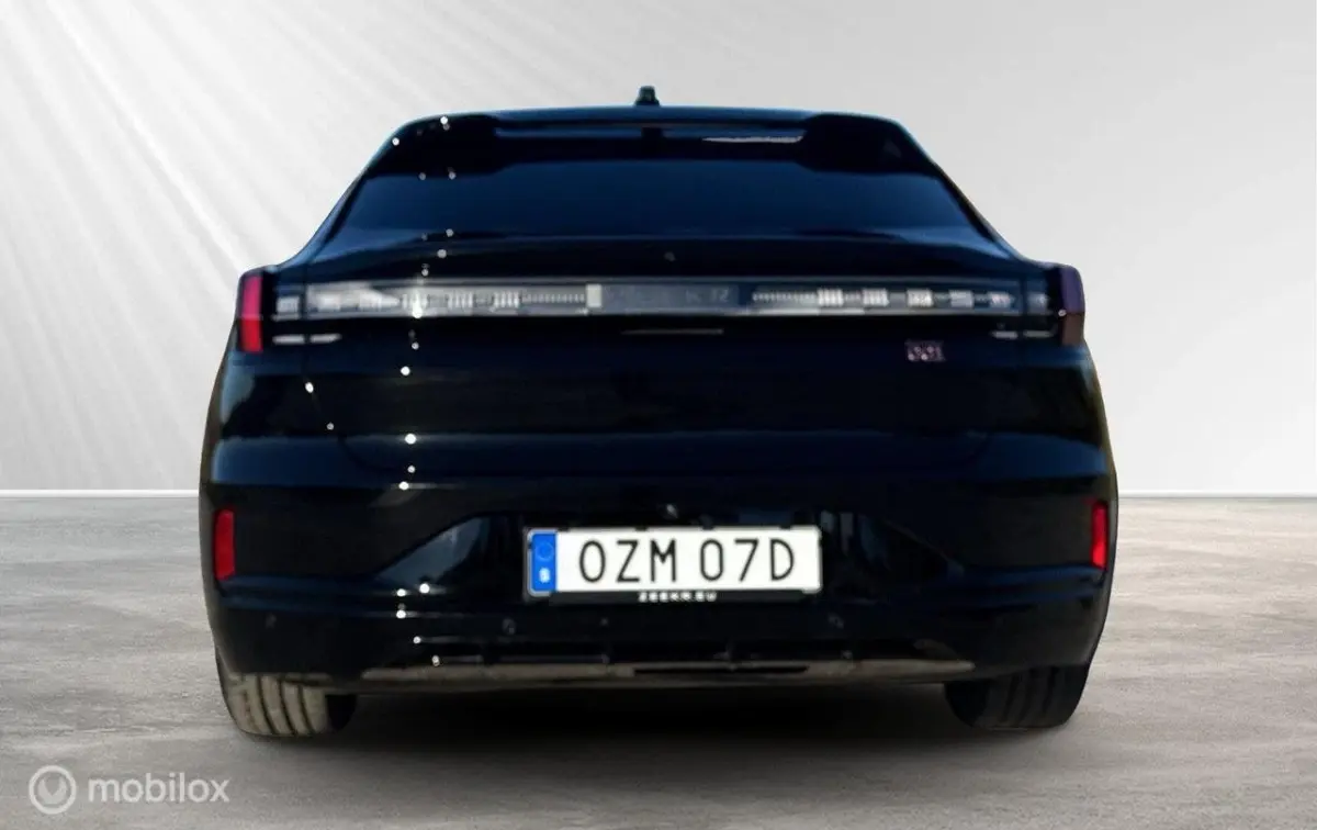 AWD Performance 100 kWh, trekhaak, winterbanden
