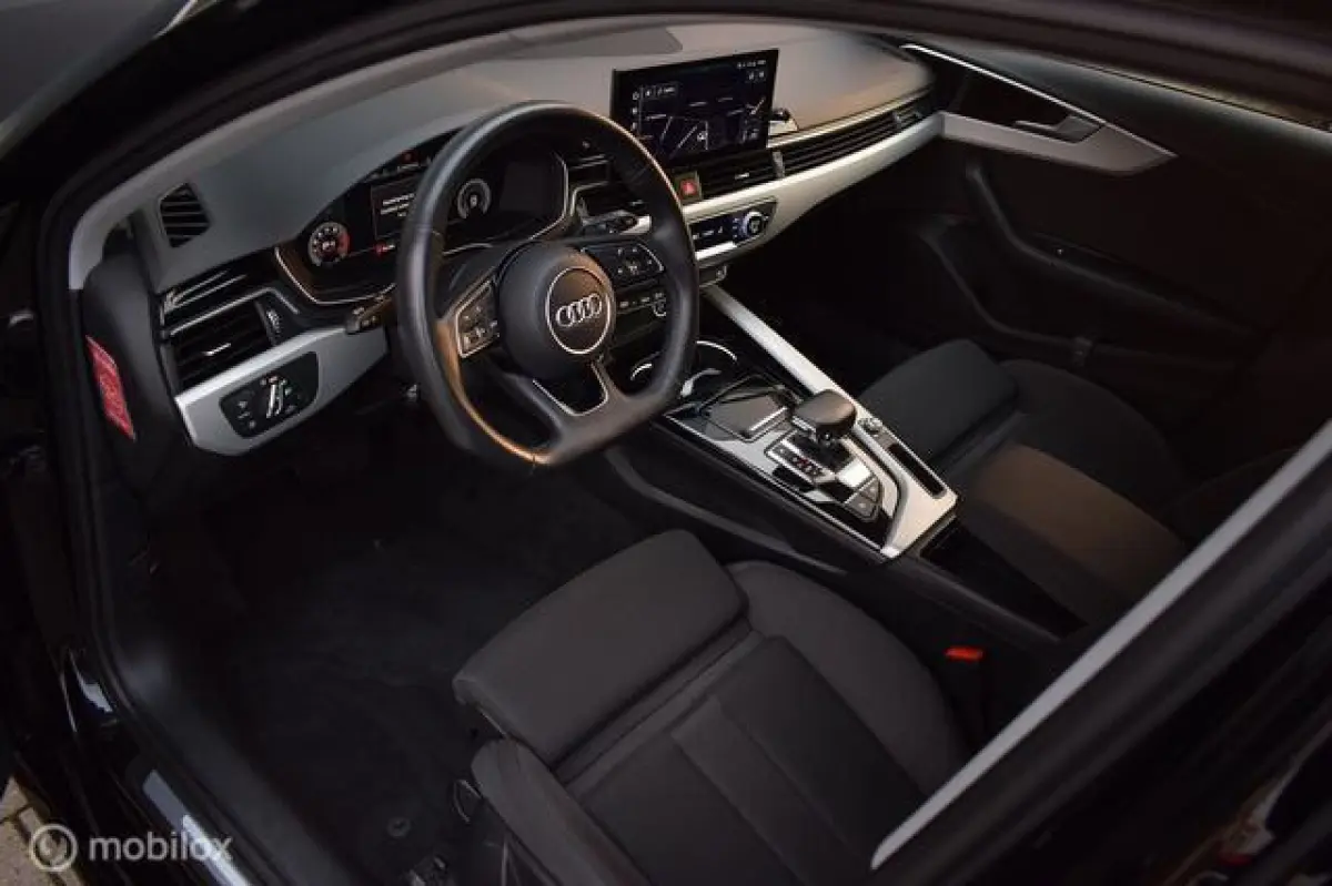 35 TFSI Launch edition Business