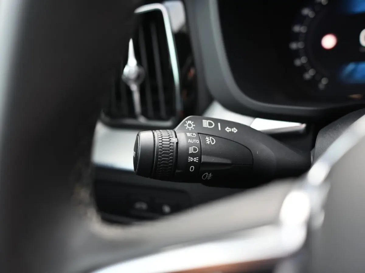 2.0 R-Design 398PK AWD Long Range | Pano | H&K | Orrefors | Leder | Memory | Carplay - Android | Keyless | 360 | Trekhaak | Led | Adaptive Cruise | Stoelverwarming voor & achter | Stuurwielv