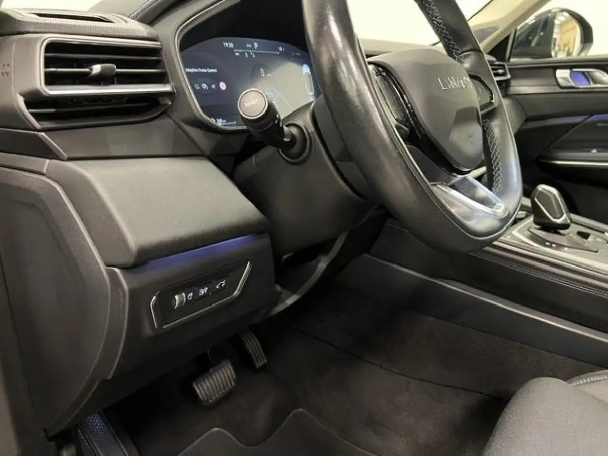 1.5 PLUG-IN HYBRIDE / PANODAK / STOELVERW. / NAVI / CAMERA /