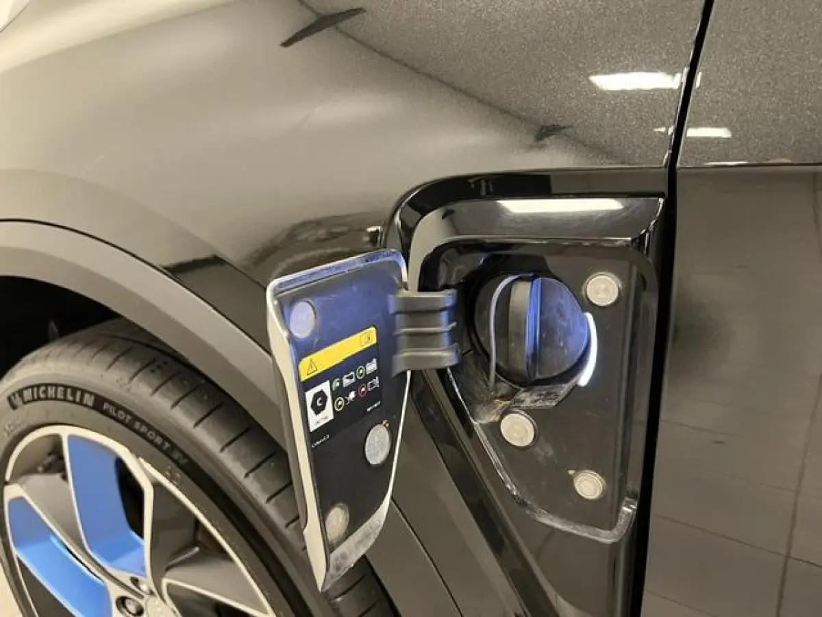 1.5 PLUG-IN HYBRIDE / PANODAK / STOELVERW. / NAVI / CAMERA /
