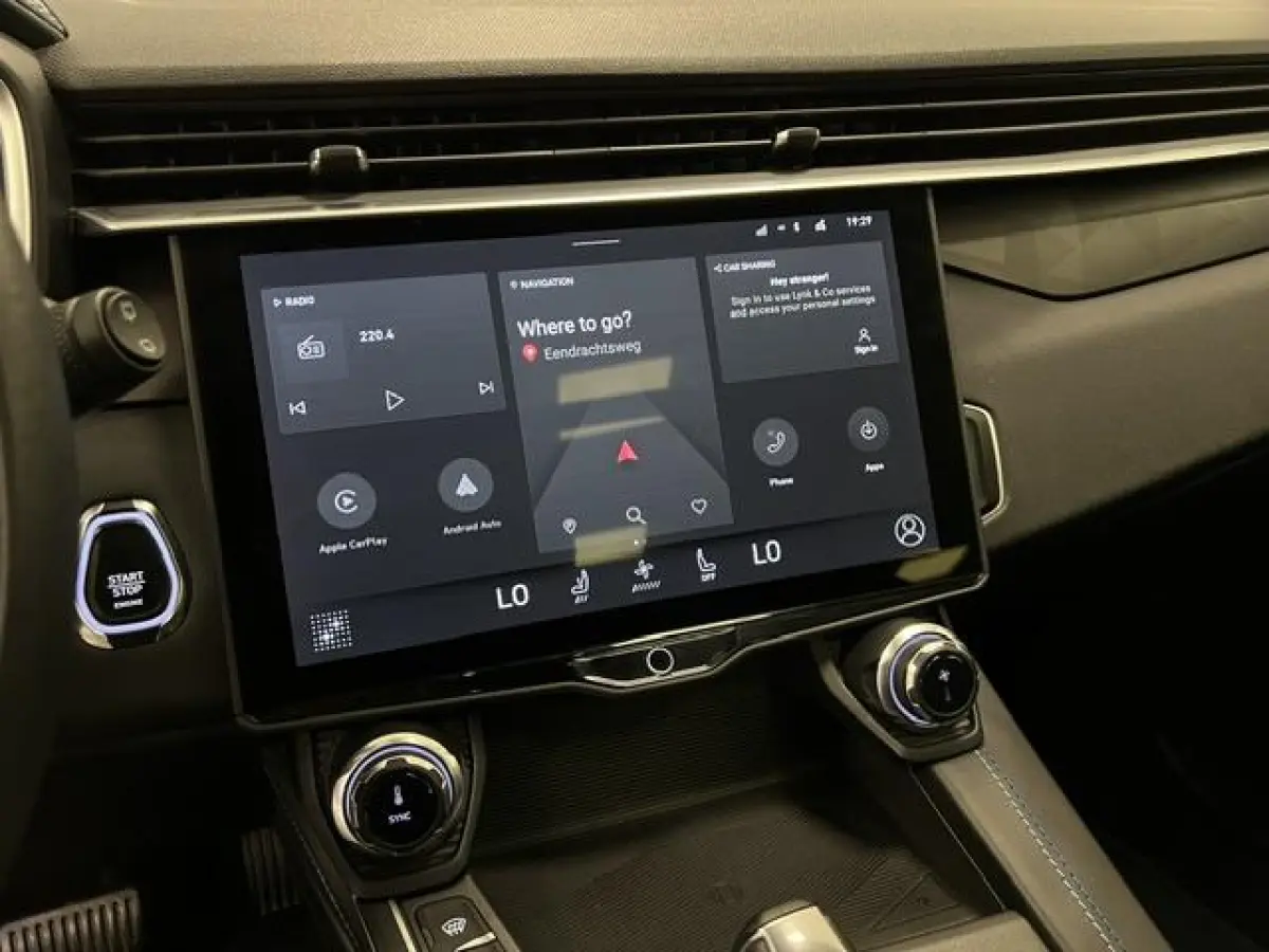 1.5 PLUG-IN HYBRIDE / PANODAK / STOELVERW. / NAVI / CAMERA /