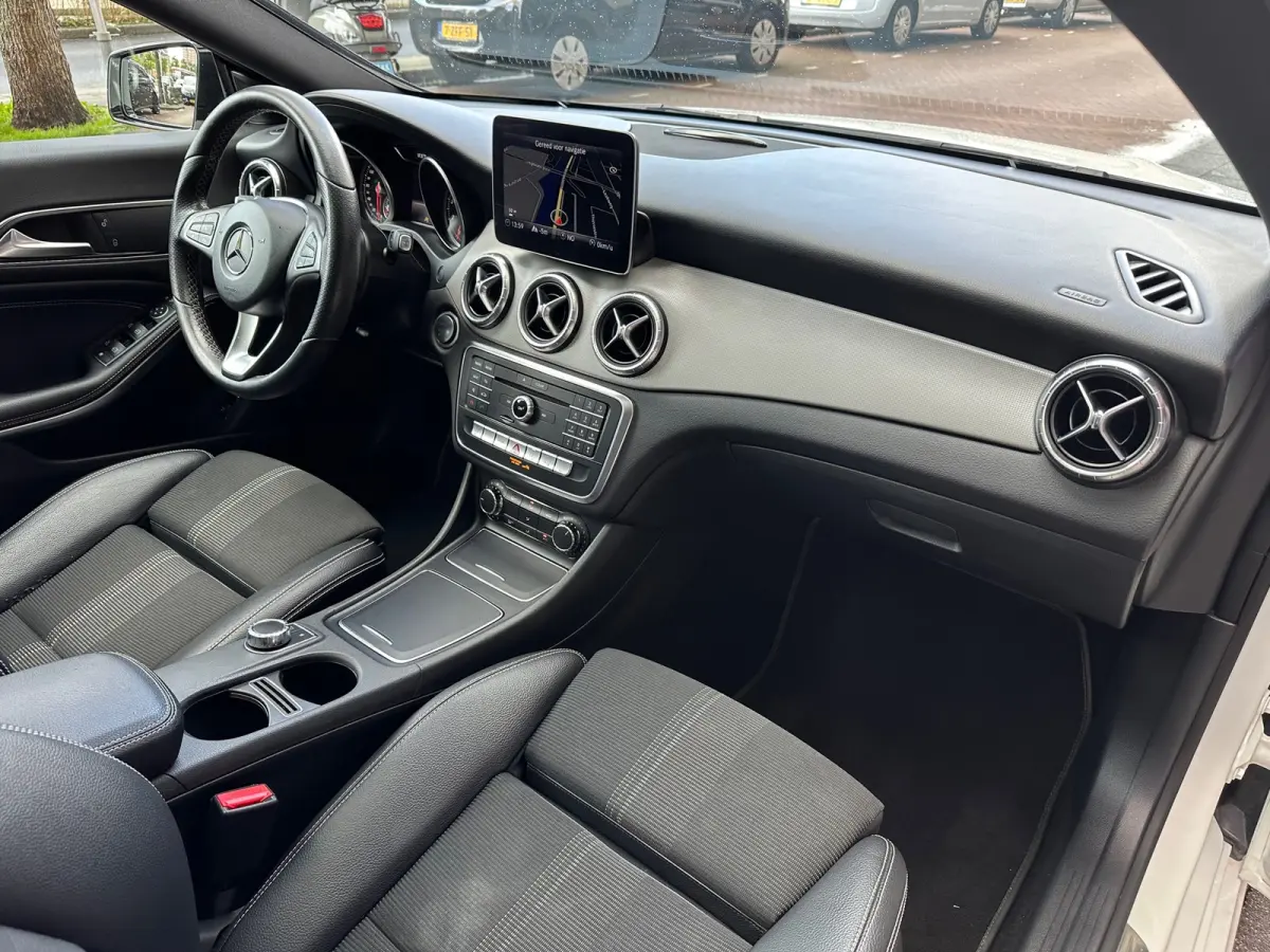 200 Aut Leer Navi Pano
