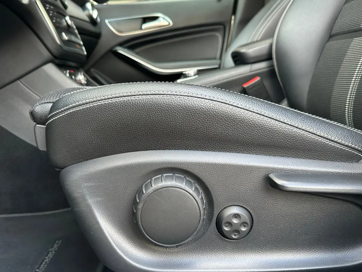 200 Aut Leer Navi Pano