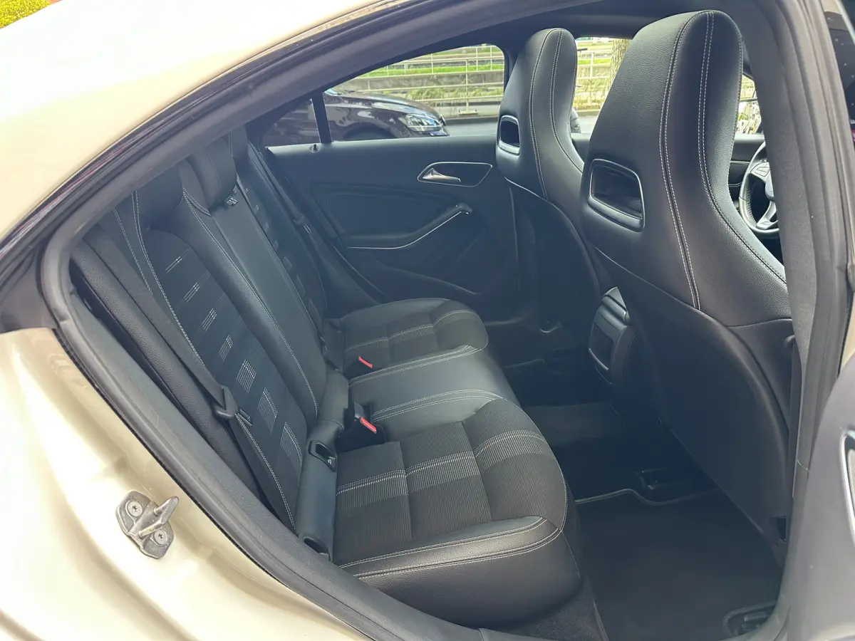 200 Aut Leer Navi Pano