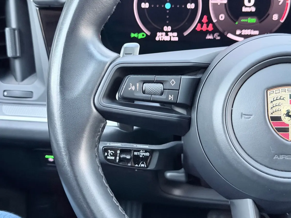 3.0 E-Hybrid Pano/Bose/360/Memory