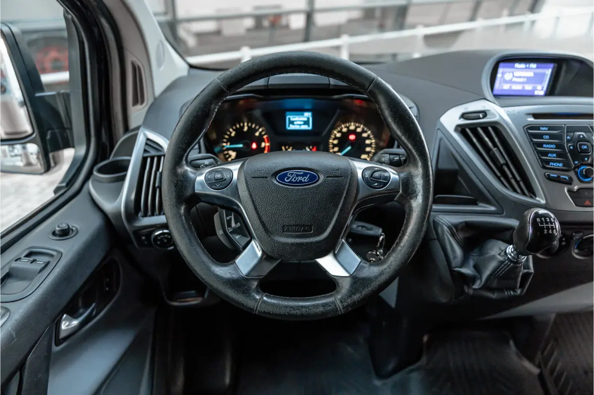 290 2.0 TDCI L2H1 | Cruise control | Airco | Trekhaak | PDC | Imperiaal | Orig. NL auto | Euro 6 | Nieuwe APK