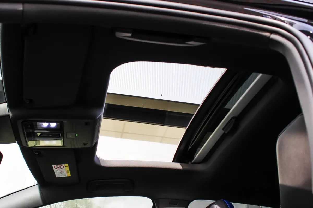 2.0 TSI R 4Motion PANO HUD LEER H&K AKRA BTW