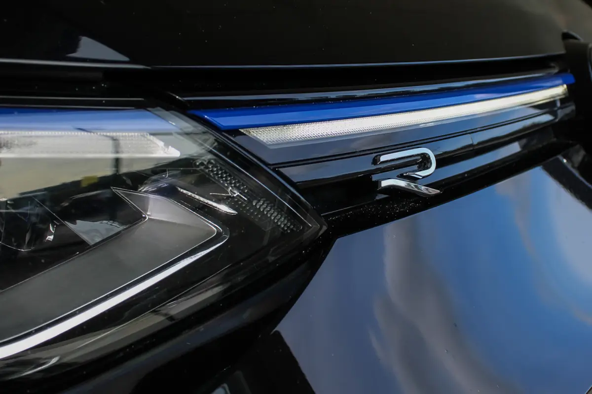 2.0 TSI R 4Motion PANO HUD LEER H&K AKRA BTW