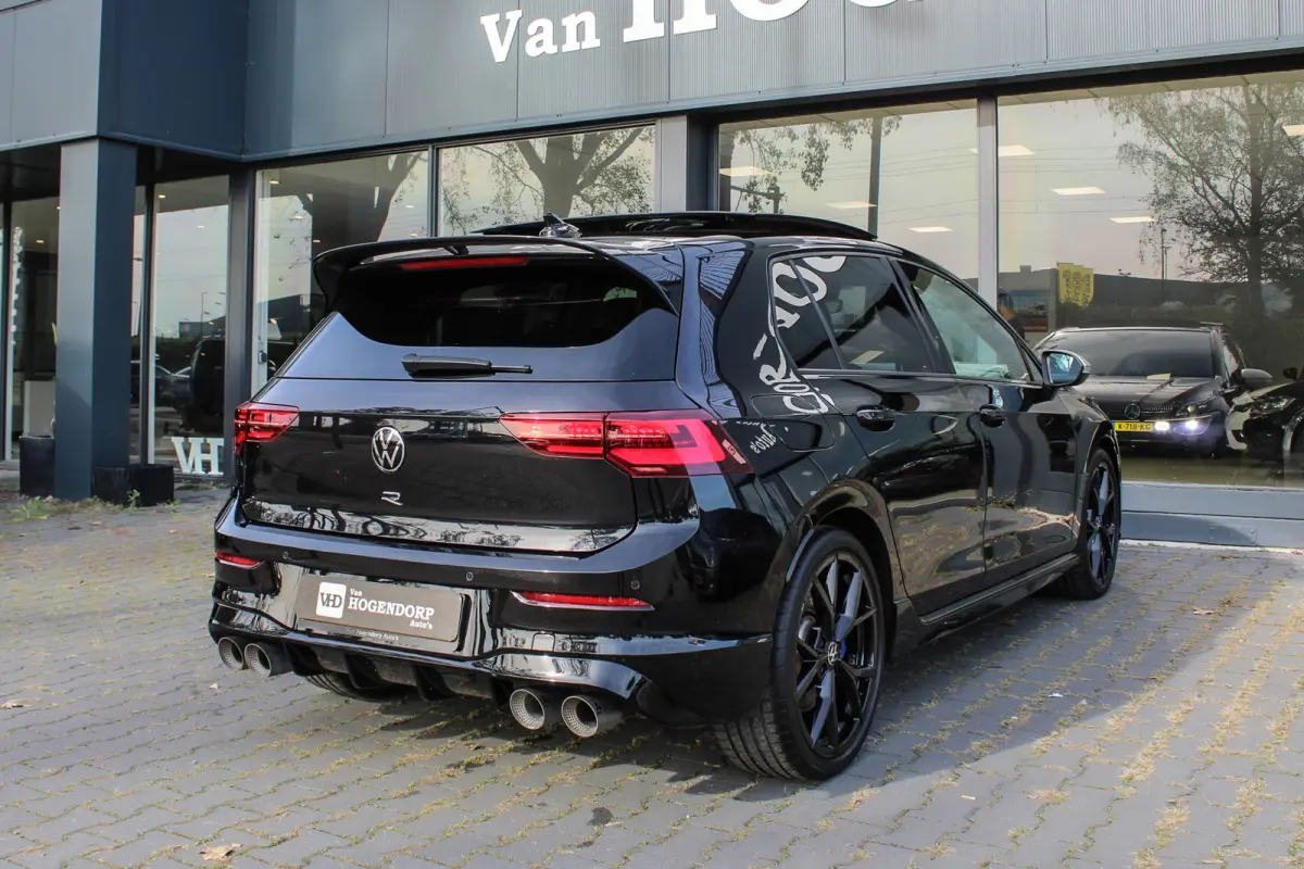2.0 TSI R 4Motion PANO HUD LEER H&K AKRA BTW