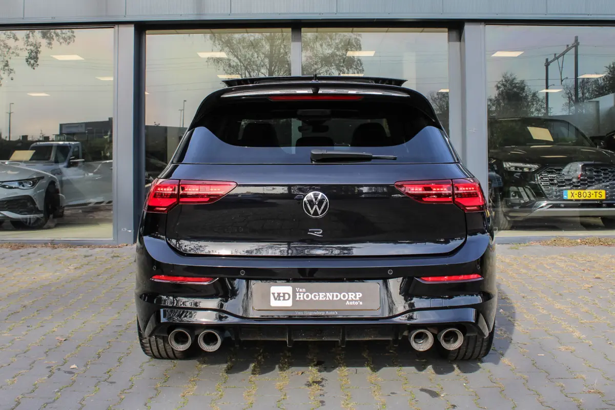 2.0 TSI R 4Motion PANO HUD LEER H&K AKRA BTW